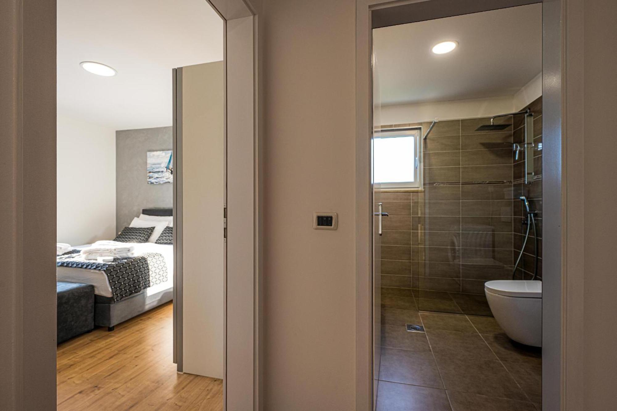 Villa Beauty With Heated Pool And Jacuzzi Канфанар Экстерьер фото